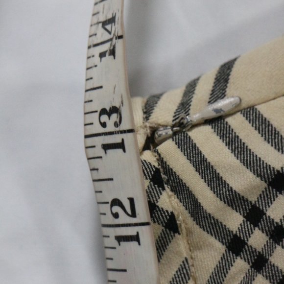 HAROLD'S Cream/Black Cross Pattern Skirt Sz 4 US - Picture 7 of 9